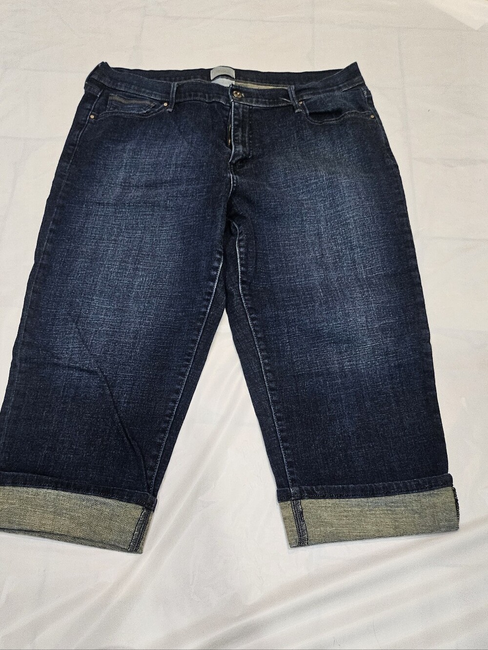 Levi's 515 Women's Cuffed Denim Capri Jeans Sz 16